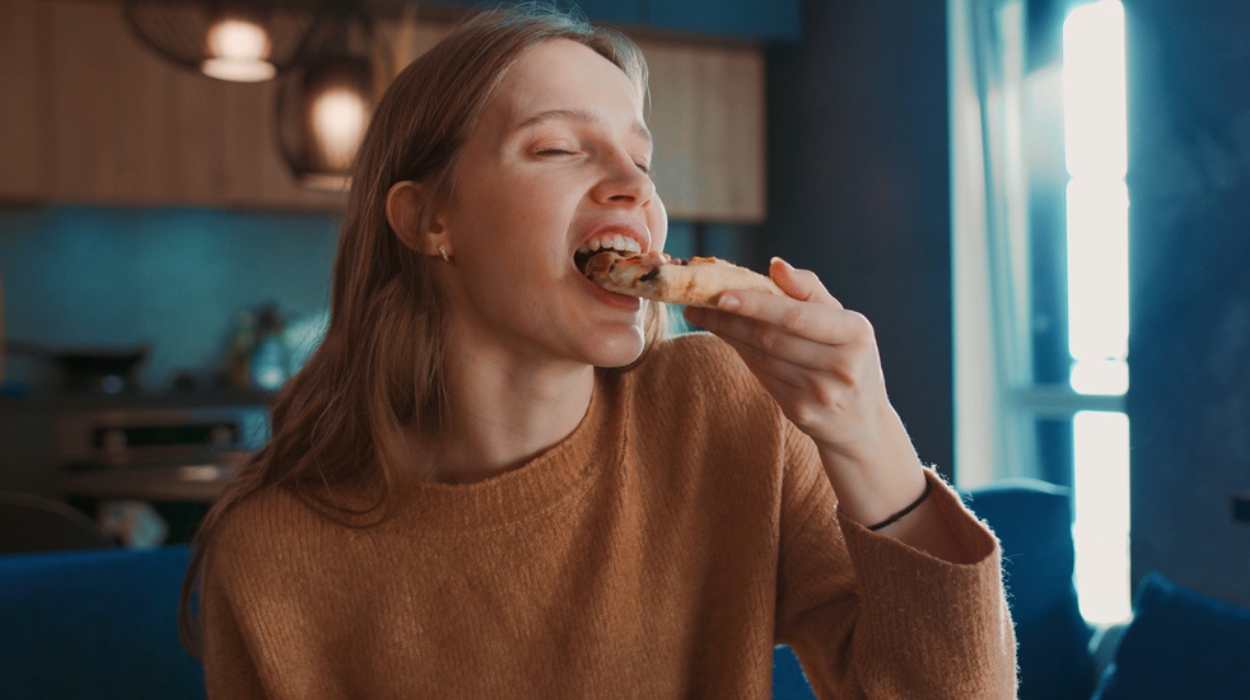 14 Foods That Help With Bloating & Eating Tips 2024