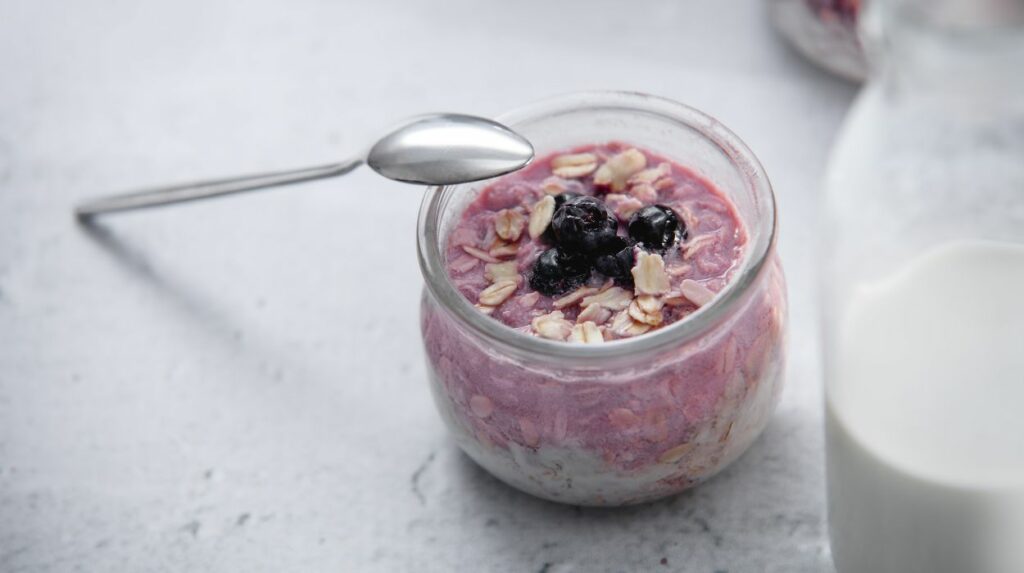 Overnight Oats Recipe For Weight Loss: Top 4 Best 2025